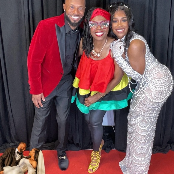 Live Show Listing - Like this listing and you'll be notified when I go live - Picture 15 of 16